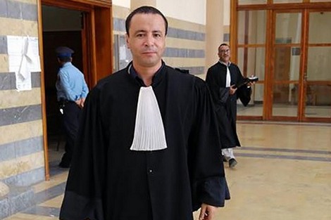 Maitre Bouchtaoui Abdessadak décide de quitter le pays. 1 Maitre Bouchtaoui Abdessadak décide de quitter le pays.