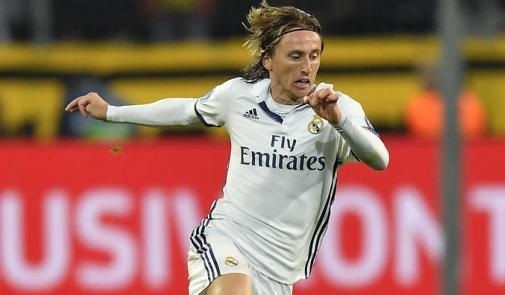 Luka Modric reste au Real Madrid une saison de plus 1 Luka Modric reste au Real Madrid une saison de plus
