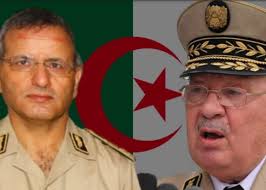 GAID SALAH MENACE D'ANCIENS GÉNÉRAUX