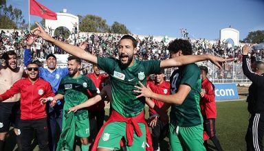 La joie des joueurs du Raja Beni Mellal après leur montée en Botola D1