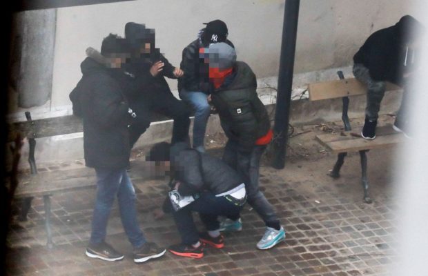 BERRECHID : LA POLICE DÉGAINE POUR NEUTRALISER DES RÉCIDIVISTES DANGEREUX DANS UN CONFLIT ARMÉ ENTRE FAMILLES