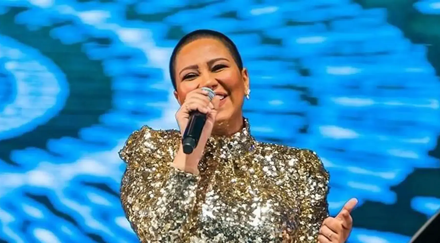 Un lapsus et une chanson rejetée… des moments passionnants lors du concert de Sherine au Koweït (vidéo)