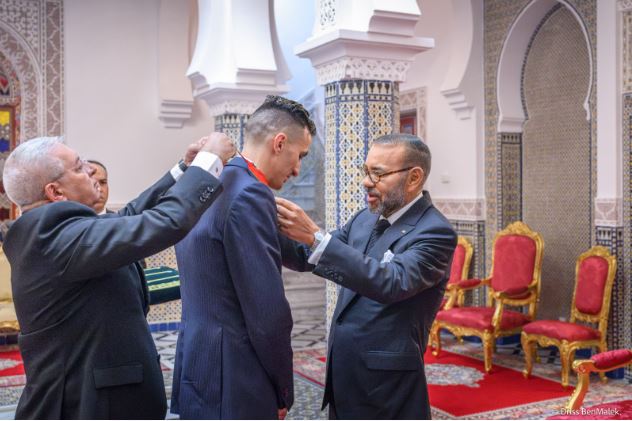 Le Roi reçoit à Tétouan le champion olympique Sofiane El Bakkali