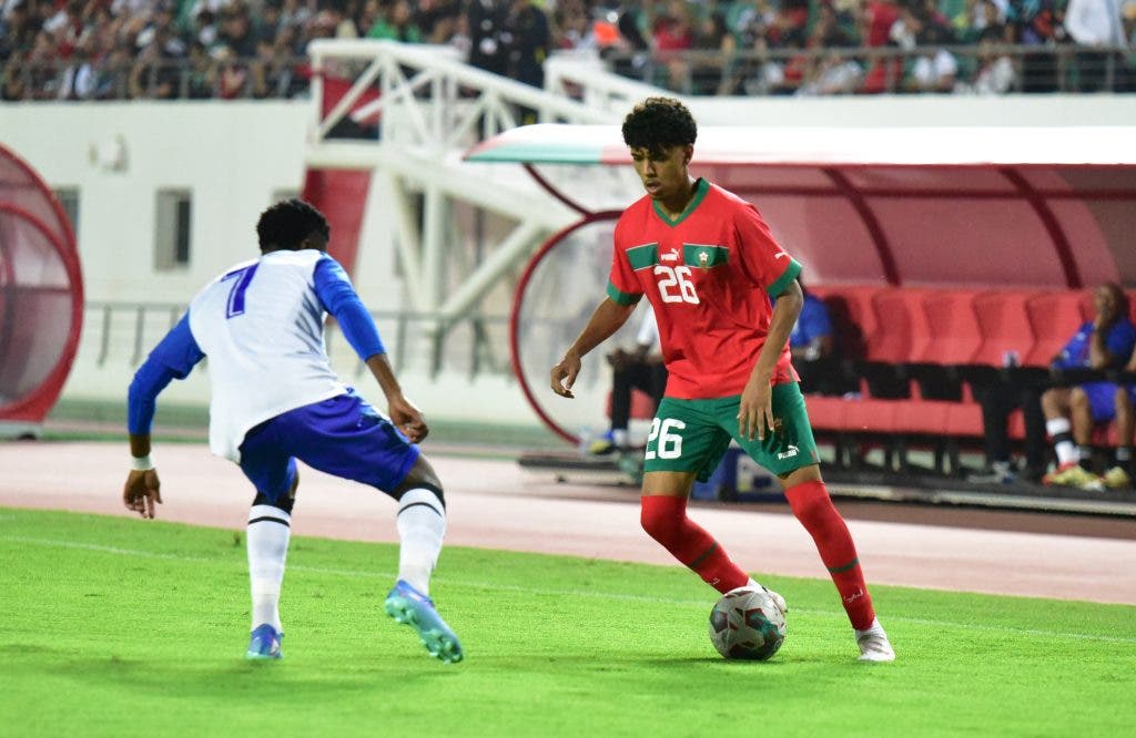 Adam Azno est largement salué pour ses débuts brillants avec l’équipe nationale senior