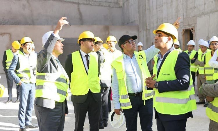 Agadir: Le gouverneur Amzazi inspecte l’avancement des travaux du Grand Théâtre