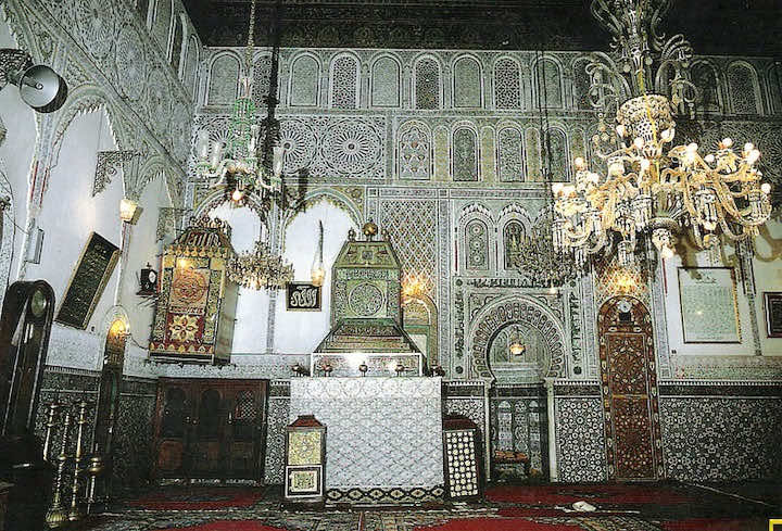 Agression verbale et physique contre la délégation du surveillant de la mosquée Idrisside et du chambellan royal du sanctuaire Moulay Idriss