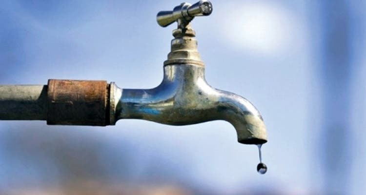 Beni Mellal : Un rapport sur la cause des interruptions répétées de l’eau potable et le calendrier de son traitement