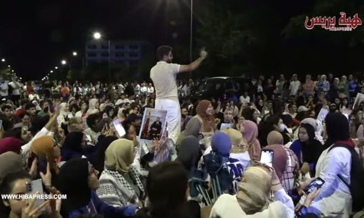 La sécurité disperse un sit-in d’étudiants en médecine devant le Collège de Rabat (vidéo)