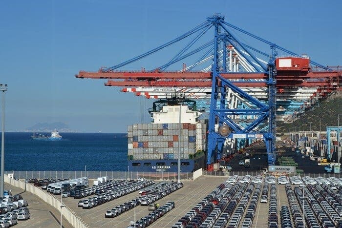 Le Ministère des Transports répond à la proposition d'établir une ligne maritime entre Tanger et Al Hoceima