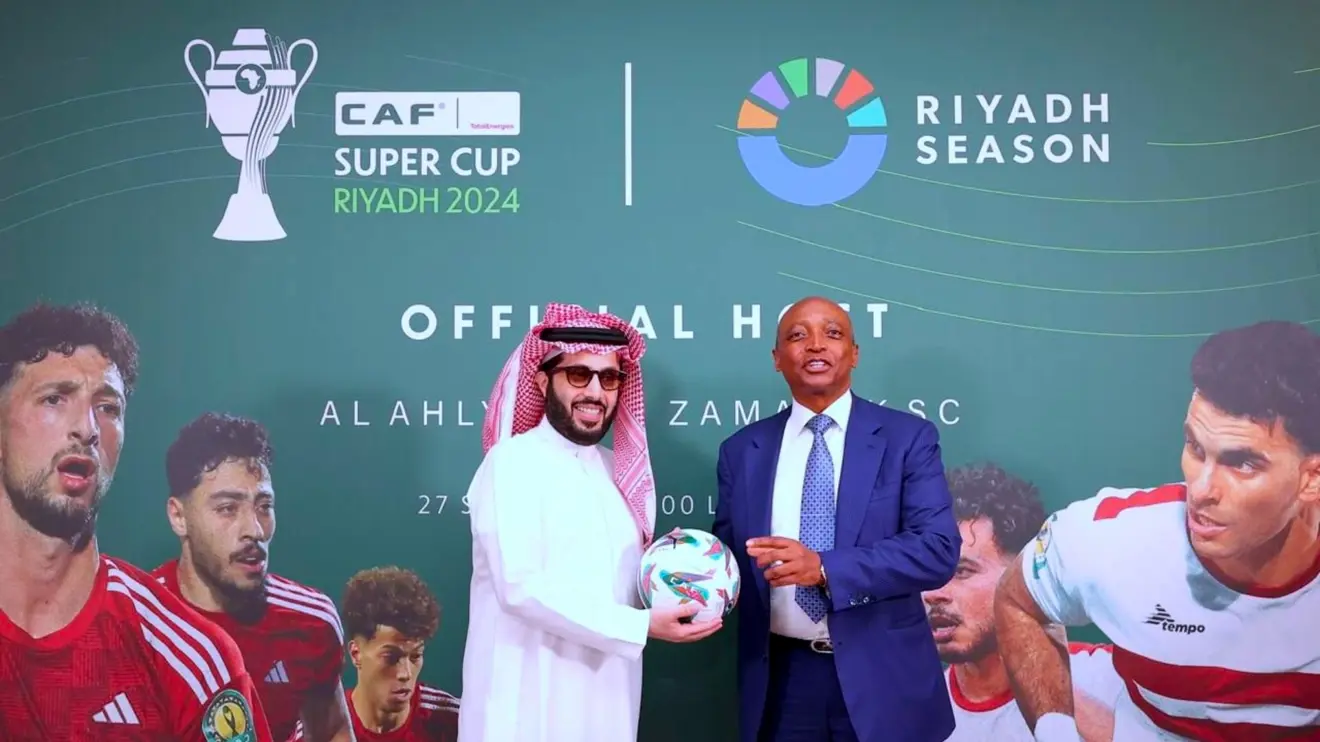 Supercoupe de la CAF 2024/al ahly- zamalek du 27 septembre: Le Président Motsepe rencontre S.E. Turki Alalshikh à Londres afin de discuter des préparatifs et d’autres possibilités de collaboration