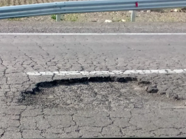 Une route « corrodée » reliant les régions de Tiznit et Chtouka, demande le ministère de l'Equipement