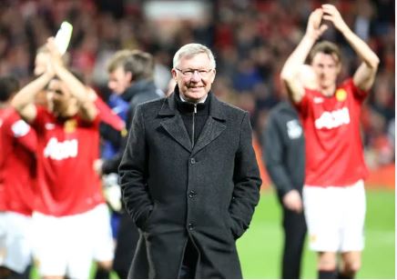 Surprise et rationalisation: Manchester United a décidé de mettre fin à l’accord annuel de plusieurs millions d’euros qui le liait à la légende du football britannique Sir Alex Ferguson