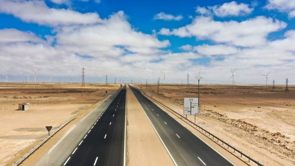 Achèvement des grands travaux de l’autoroute reliant Tiznit et Dakhla