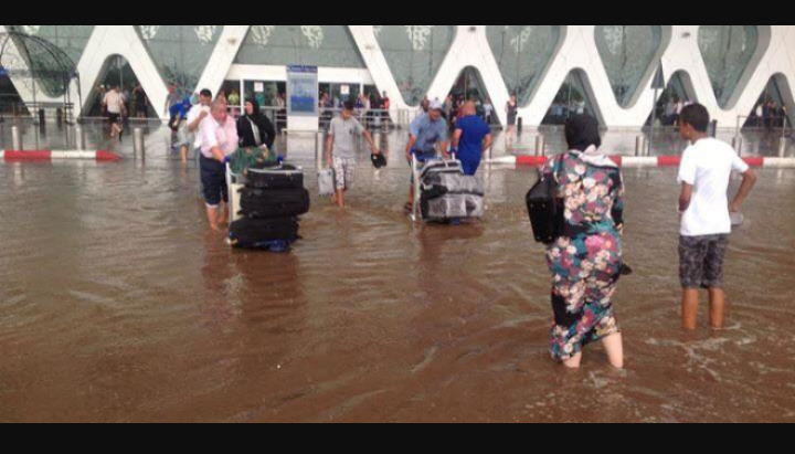 Aéroport de Marrakech…l’excuse est plus moche que l’erreur : 29 millimètres ont inondé l’aéroport…et si c’était quotidiennement ?