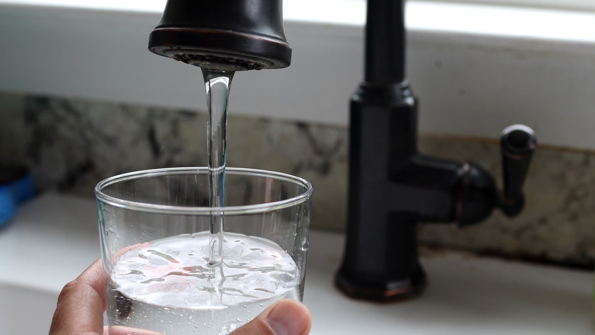 Agadir : Boire une eau aromatisée à la « terre »