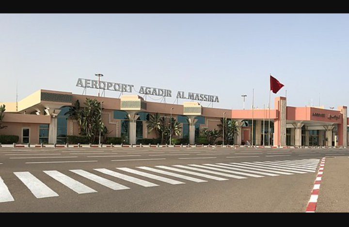 Agadir : Une altercation verbale entre un employé et un touriste à l’aéroport Al Massira suscite des réactions