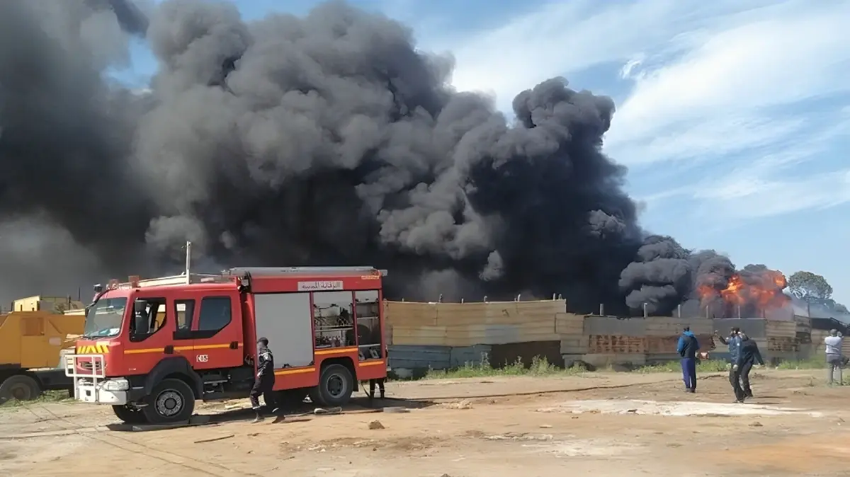 Casablanca: La Protection Civile maîtrise un incendie dans la zone de Oualfa