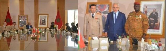 Le ministre délégué Abdeltif Loudyi et le Général de Corps d’Armée Mohammed Berrid, Inspecteur Général des FAR s’entretiennent avec le ministre d’Etat guinéen de la Défense nationale