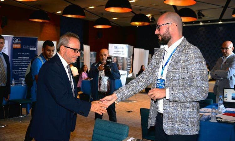 L’Ambassadeur d’Italie visite le Forum International des Bachelors et Masters à Casablanca