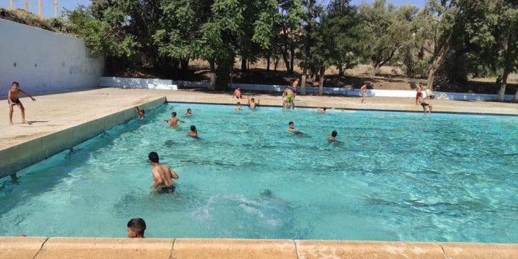 L’abandon des piscines publiques au privé attise la colère des associations d’Agadir