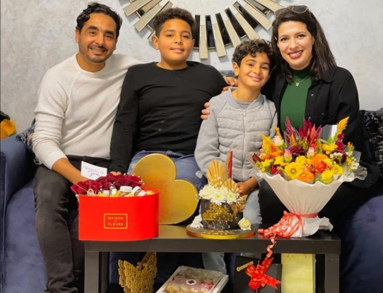 L'actrice Mounia Lamkamel annonce l'entrée de son fils dans le monde du théâtre : "Le meilleur acteur du monde" (Photo)