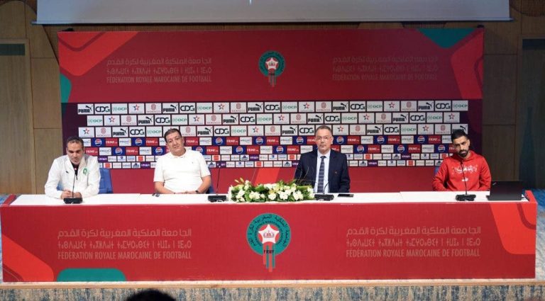 Lakjaa reçoit la délégation de l'équipe de Futsal après son retour d'Ouzbékistan
