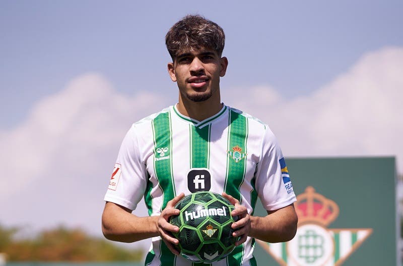 Le Real Betis annonce officiellement le renouvellement du contrat de Zalzouli. surprise! voici sa durée