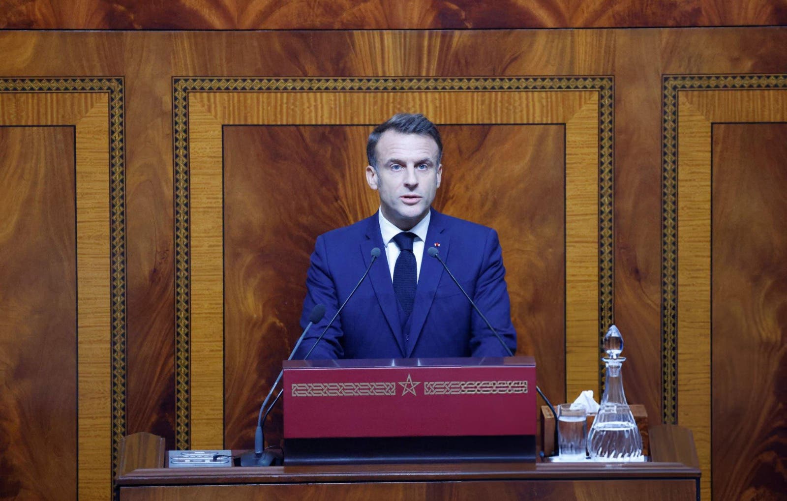 « la vérité est sortie de la bouche de macron: . Le Sahara est marocain. Le réalisateur marocain Abdelilah El johary commente le discours de Macron au parlement. »