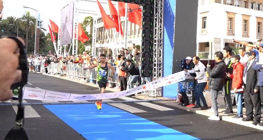 Marathon International de Casablanca. Le coureur marocain Hamza Al-Sahli remporte le titre