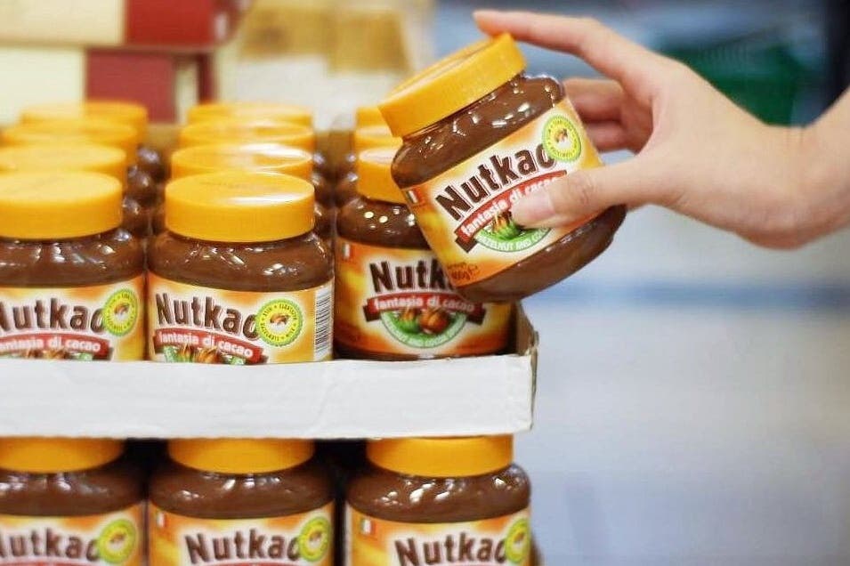 Royal Holding Company « Al Mada » acquiert une entreprise de chocolat italienne concurrente de « Nutella »