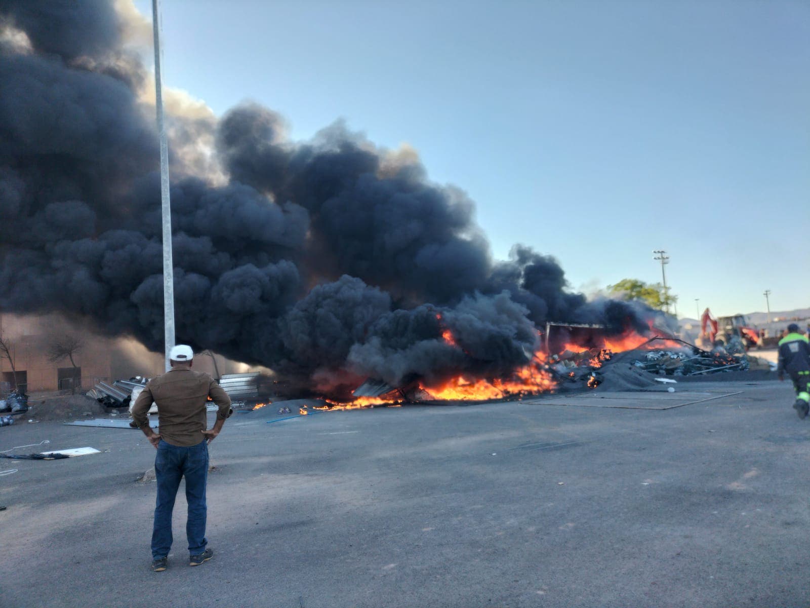 Un immense incendie s’est déclaré au Grand Stade de Marrakech