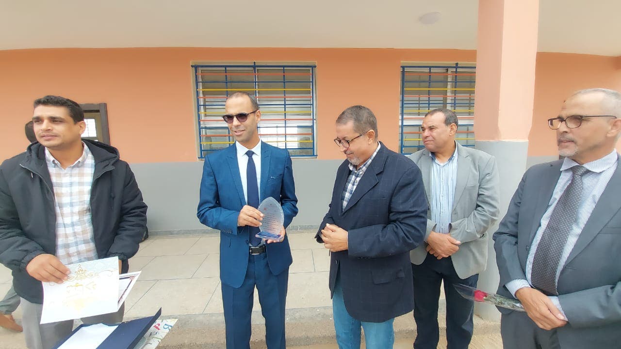 Un précédent : un immigré marocain en Amérique construit une école publique à Staat avec son propre argent