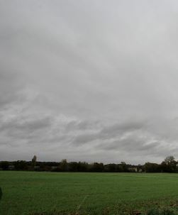 Météo: ciel gris et températures en baisse