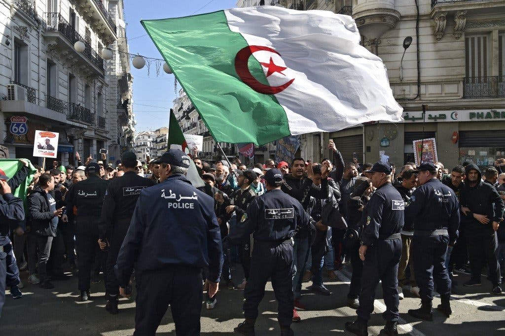 Bensidra : Nous nous sommes débarrassés de la bande de Bouteflika, mais nous sommes tombés dans le piège de la bande de Tebboune.