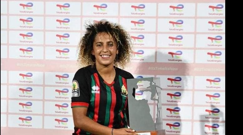 CAF Awards 2024.. La Marocaine Sanaa Al-Mesoudi remporte le prix du meilleur joueur local