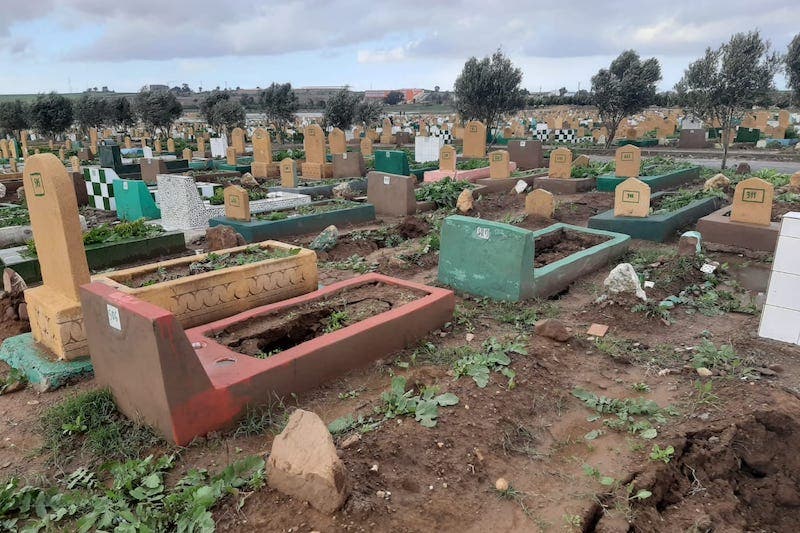 Chaos et chantage dans un cimetière de Nador