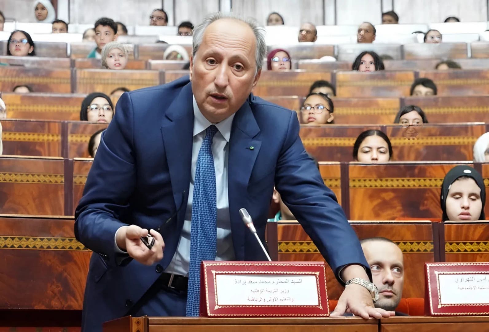 Confusion du Ministre de l’Éducation Nationale lors de la séance du Parlement des Enfants