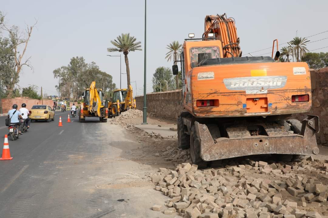 Des efforts intensifs pour réaliser les travaux de préparation de la route à Al Haouz