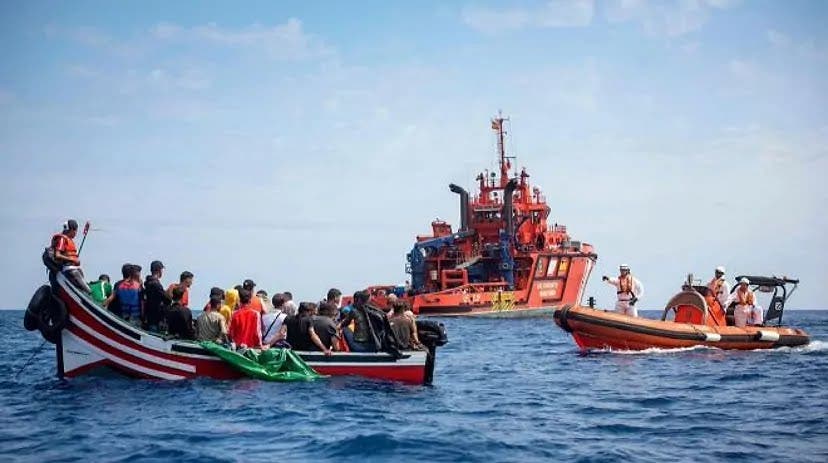 Ils étaient sur un bateau… sauvant des immigrants marocains au large des côtes espagnoles.