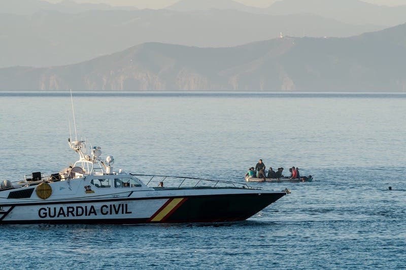 La Garde civile espagnole arrête deux pêcheurs marocains au large de Ceuta