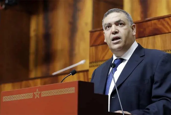 Laftit: «Ne tolérez pas le transport sans licence et l'État continue d'organiser fermement le secteur.» 1 Le ministère de l'Intérieur s'engage à demander des comptes aux propriétaires ayant bénéficié d'une aide sociale