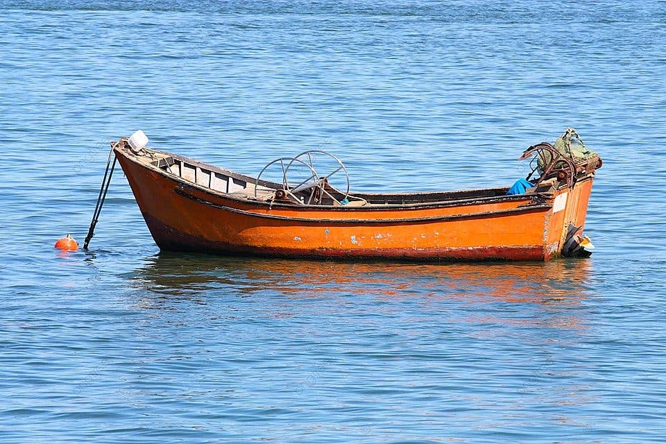 Un corps décomposé a été retrouvé coincé dans les filets d’un bateau de pêche sur la côte d’Al Hoceima