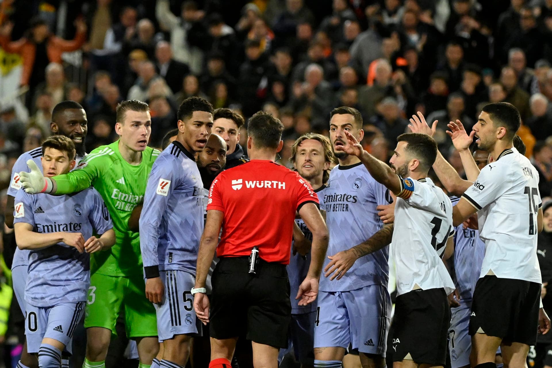Annonce de la date du report du match Real Madrid-Valence