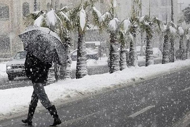 La météo demain dimanche : chutes de neige et pluies éparses attendues