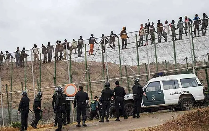 La sécurité renforcée à Melilla occupée pour faire face aux tentatives d’immigration