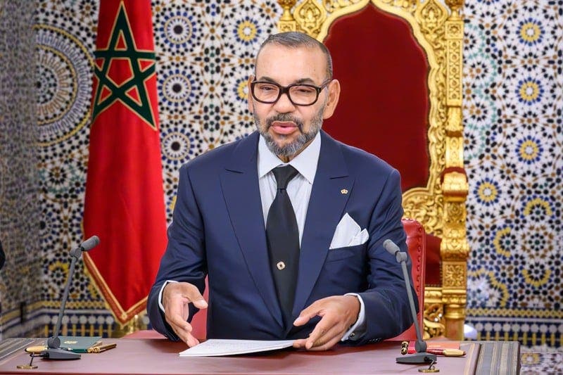 SM le Roi Mohammed VI opéré avec succès à l’épaule gauche. Communiqué