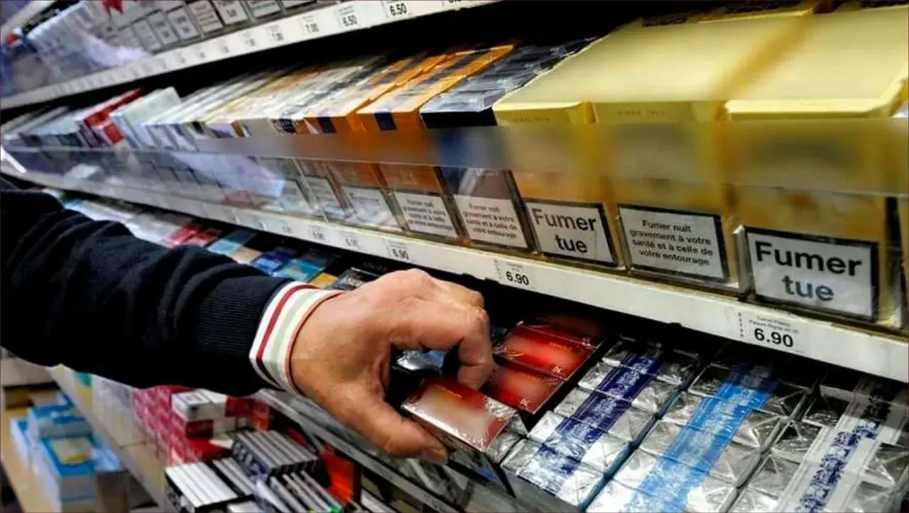 Les sociétés de distribution de cigarettes commencent à imposer des augmentations aux détenteurs de « vaqat »