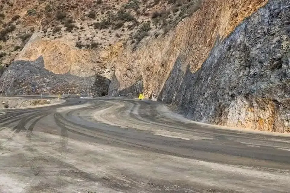 Les travaux d’élargissement de la route Tizi-Natast à Taroudant avancent