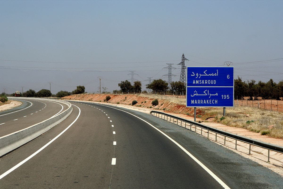 Avertissement sur le danger des malades mentaux sur l’autoroute entre Agadir et Marrakech