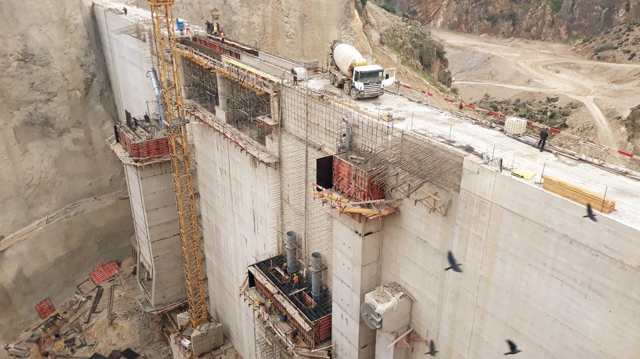 Les travaux de construction du barrage de Sidi Abbou entrent dans leur phase finale